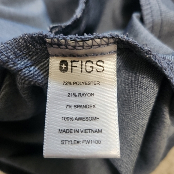 EUC CASMA THREE-POCKET SCRUB TOP HEATHER DENIM(PO#1327) SIZE M - Picture 10 of 11